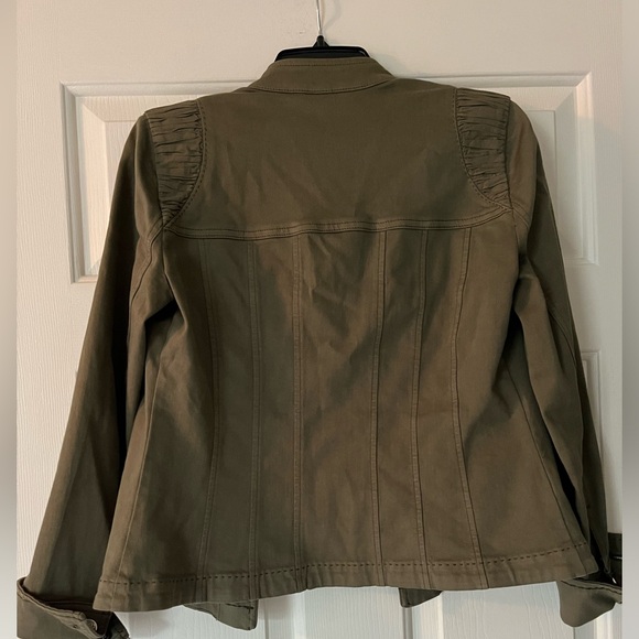 White House Black Market Blazer - Picture 3 of 8